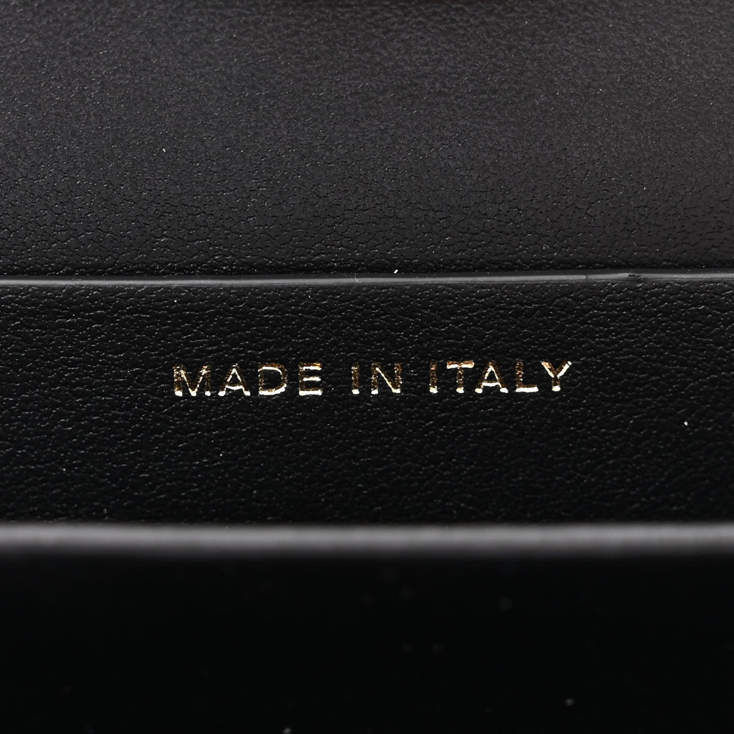 Glazed Goatskin Quilted Small Box With Chain Black