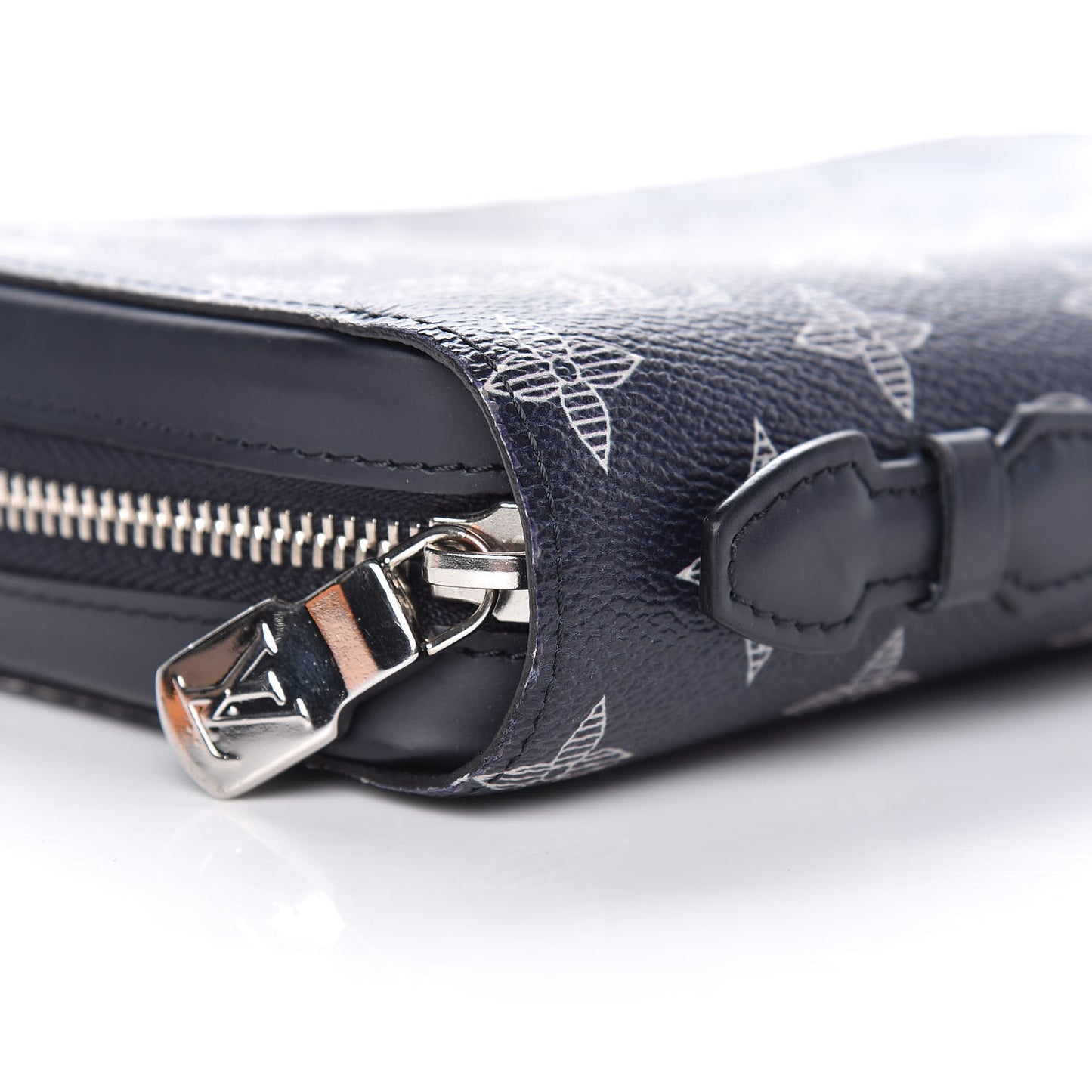 Savane Monogram Lion Chapman XL Zippy Wallet Ink