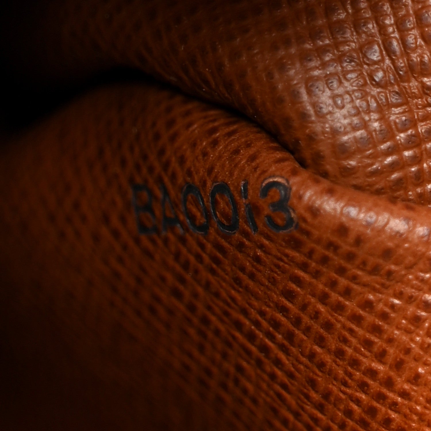 Louis Vuitton Monogram Blois 7 of 12