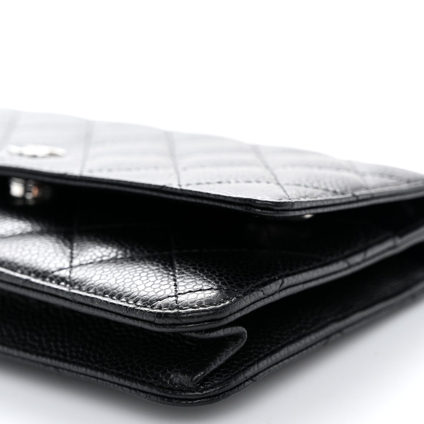 Caviar Quilted Wallet on Chain WOC Black