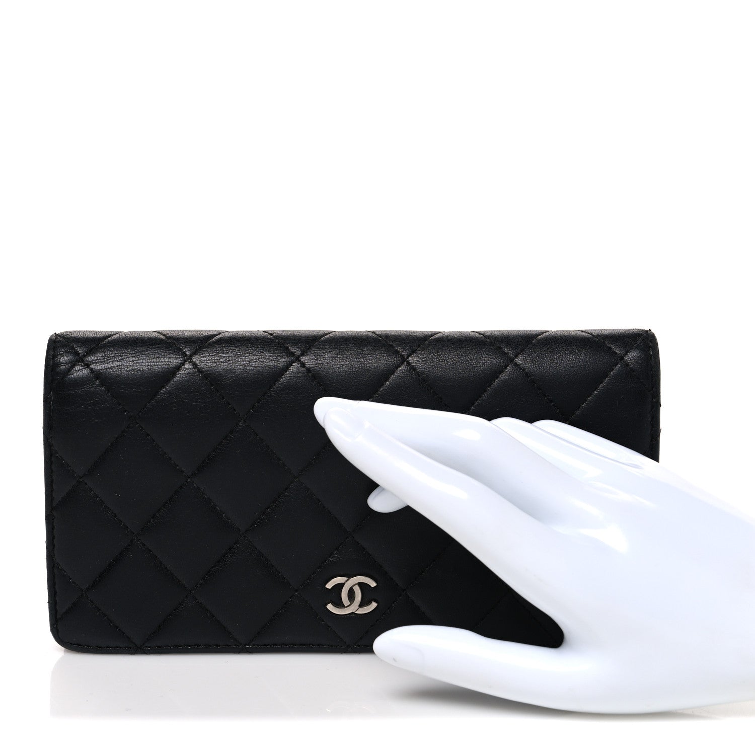 Chanel Lambskin Quilted Yen Wallet Black 2 of 8