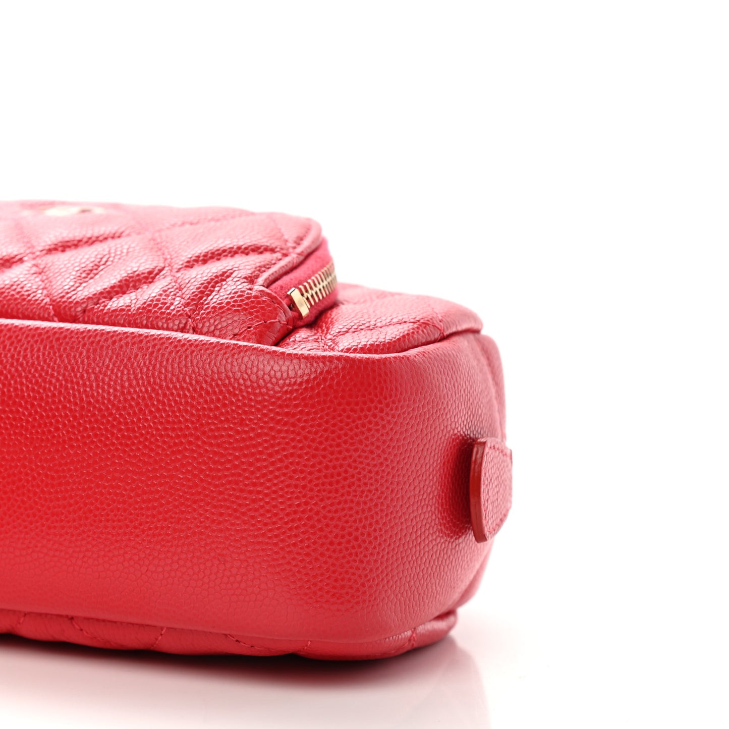 Caviar Quilted Round Cosmetic Case Red