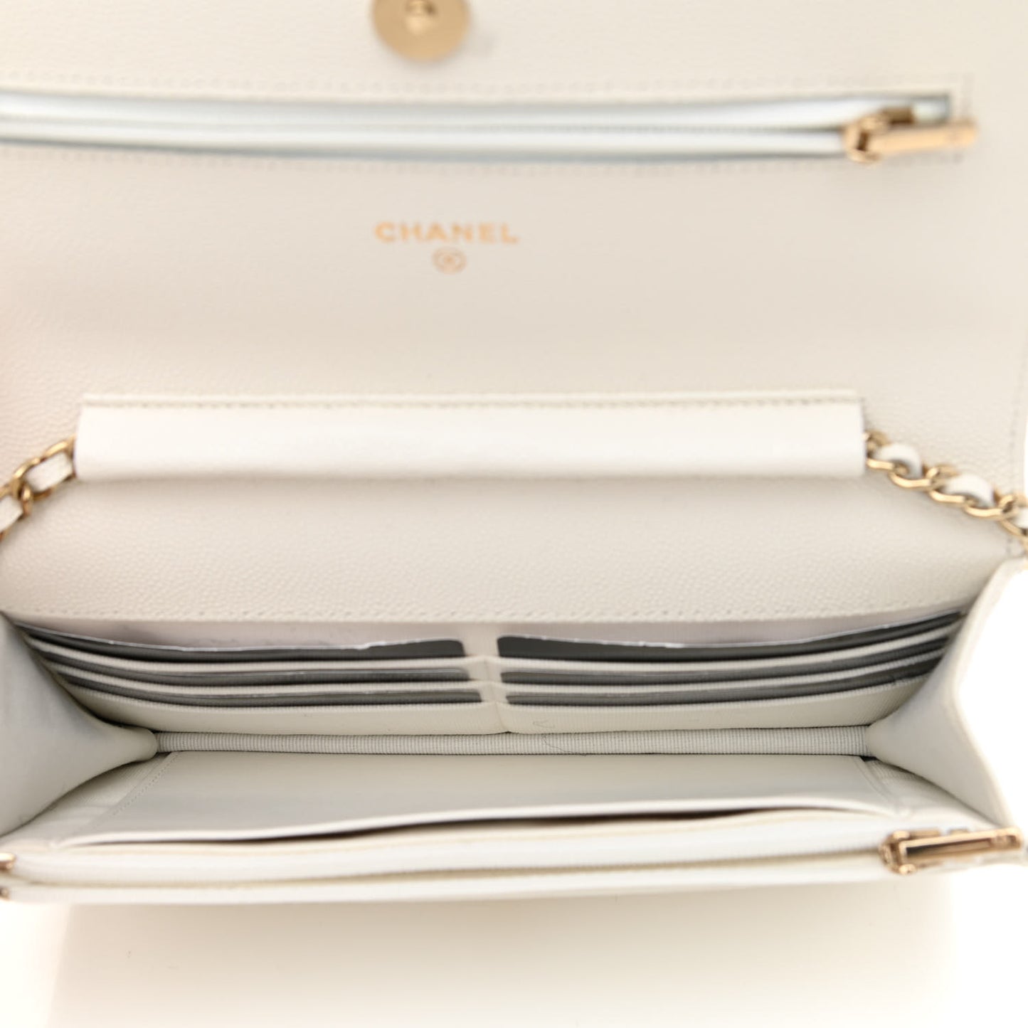 Caviar Quilted Wallet On Chain WOC White