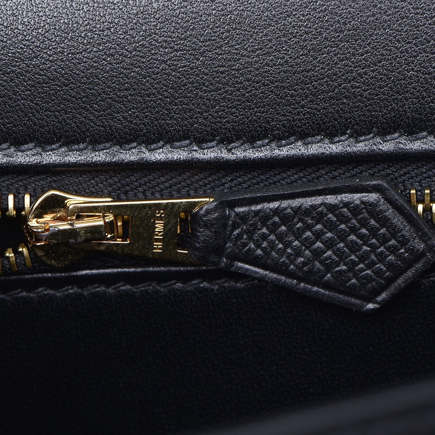 Epsom Constance 24 Black