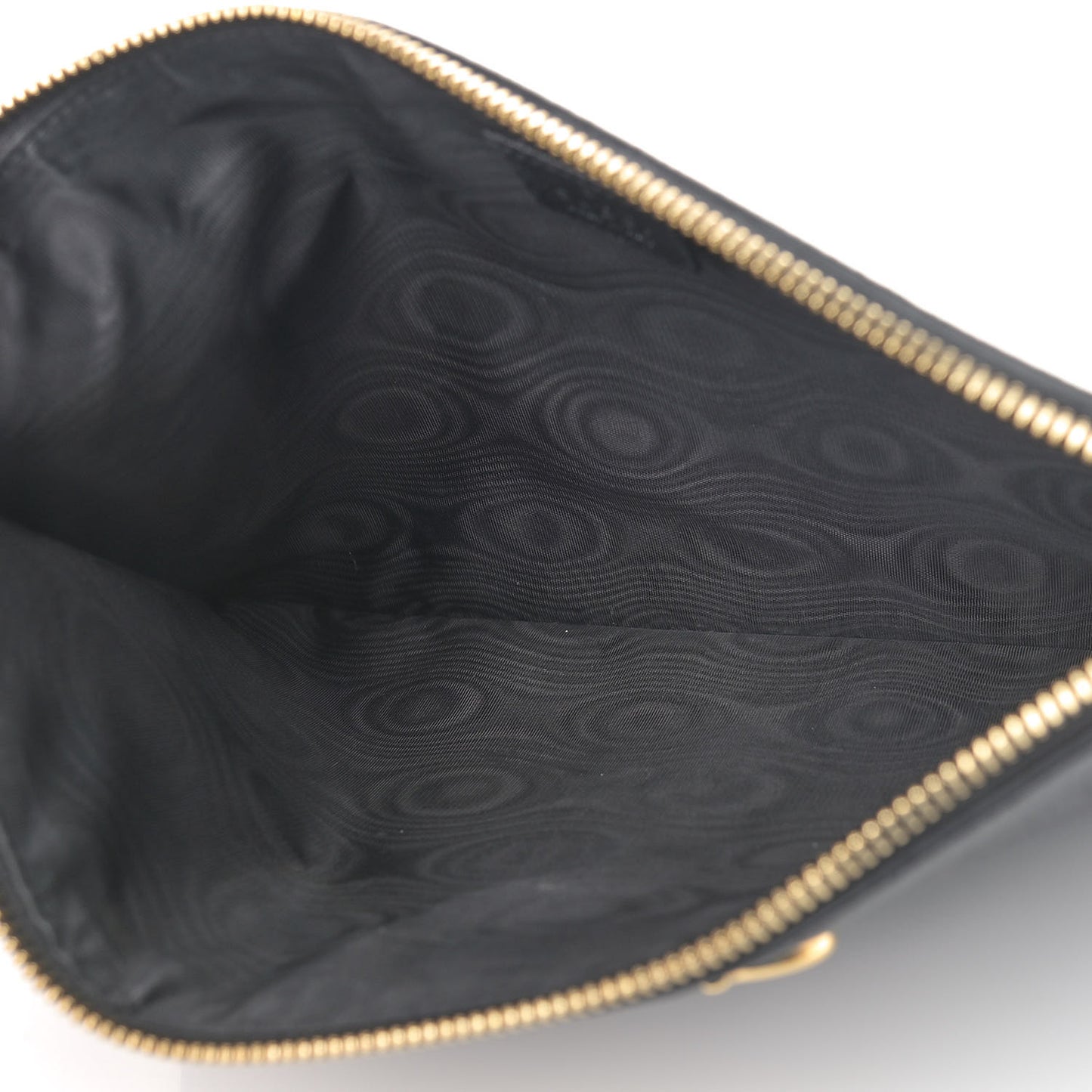 Grainy Calfskin Zumi Pouch Black
