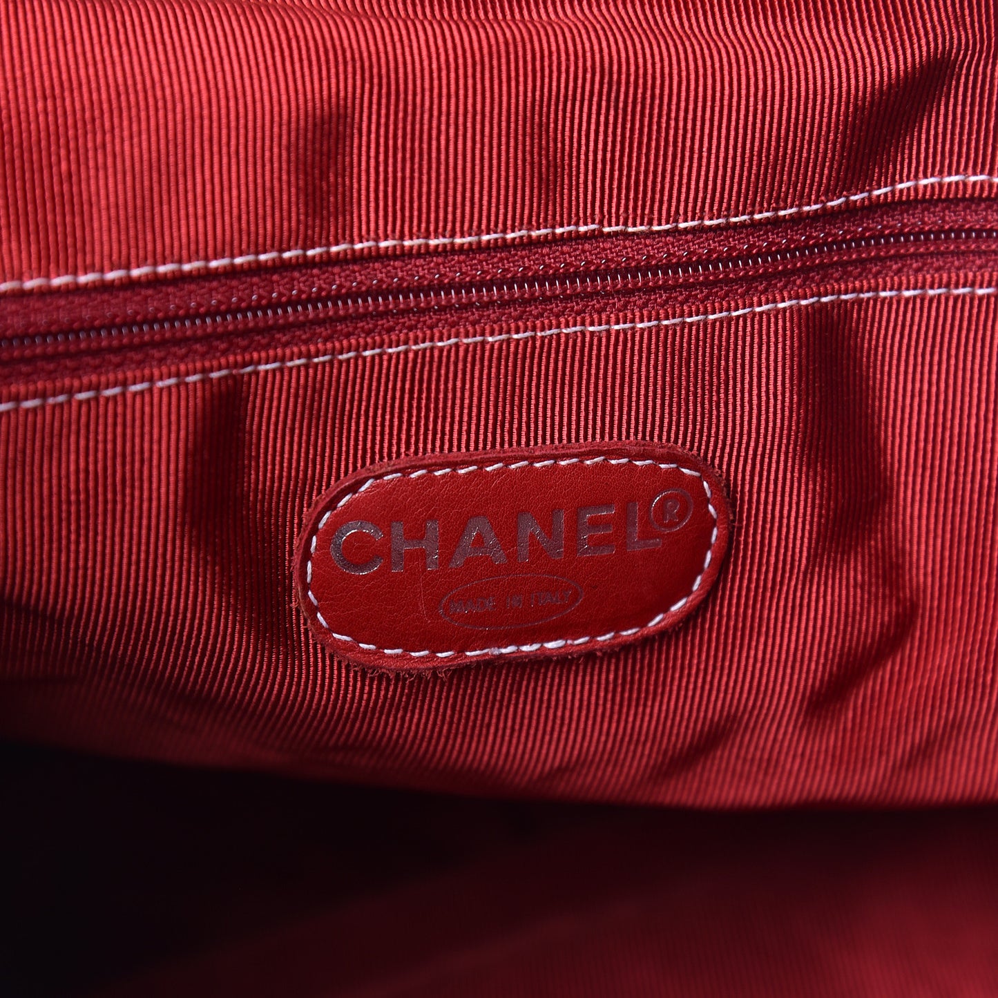 Toile Gingham Quilted Drawstring Bag Red