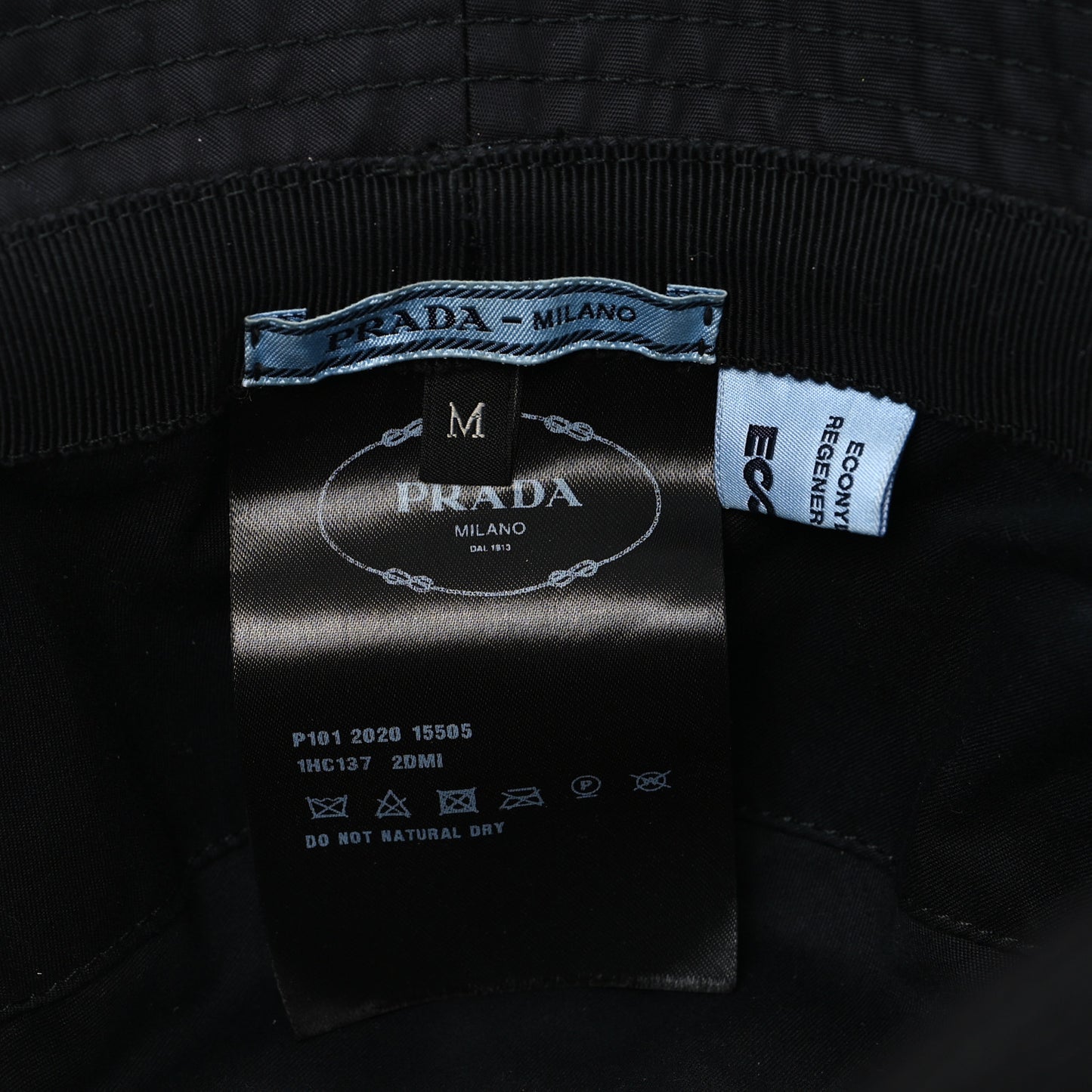 Re-Nylon Metal Triangle Logo Womens Bucket Hat M Black