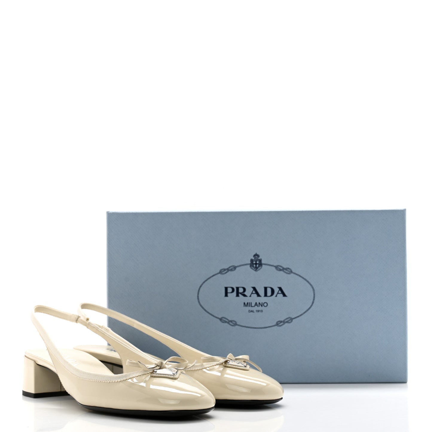 Vernice Triangle Bow 45mm Slingback Pumps 38.5 Avorio