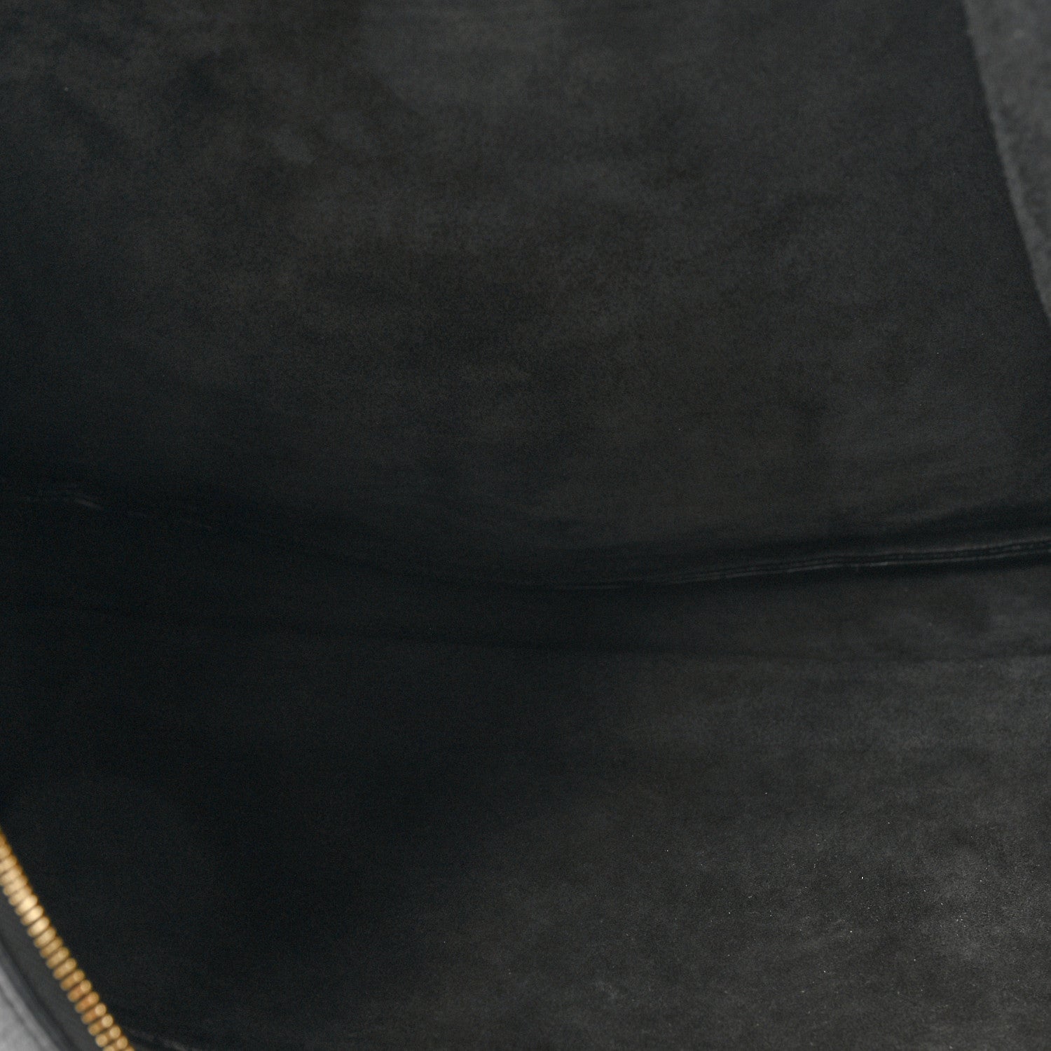 The Row Grained Calfskin Medium Everyday Shoulder Bag Black 5 of 9