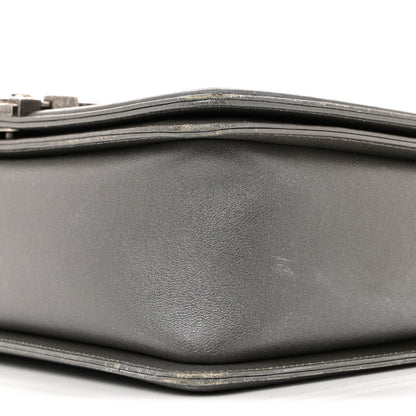 Chanel Metallic Lambskin Stingray Quilted Medium Boy Flap Silver 19 of 31