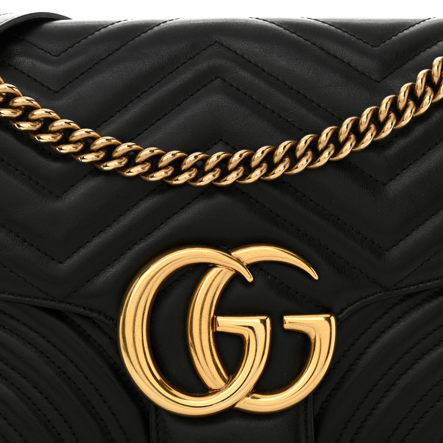 Calfskin Matelasse Medium GG Marmont Shoulder Bag Black