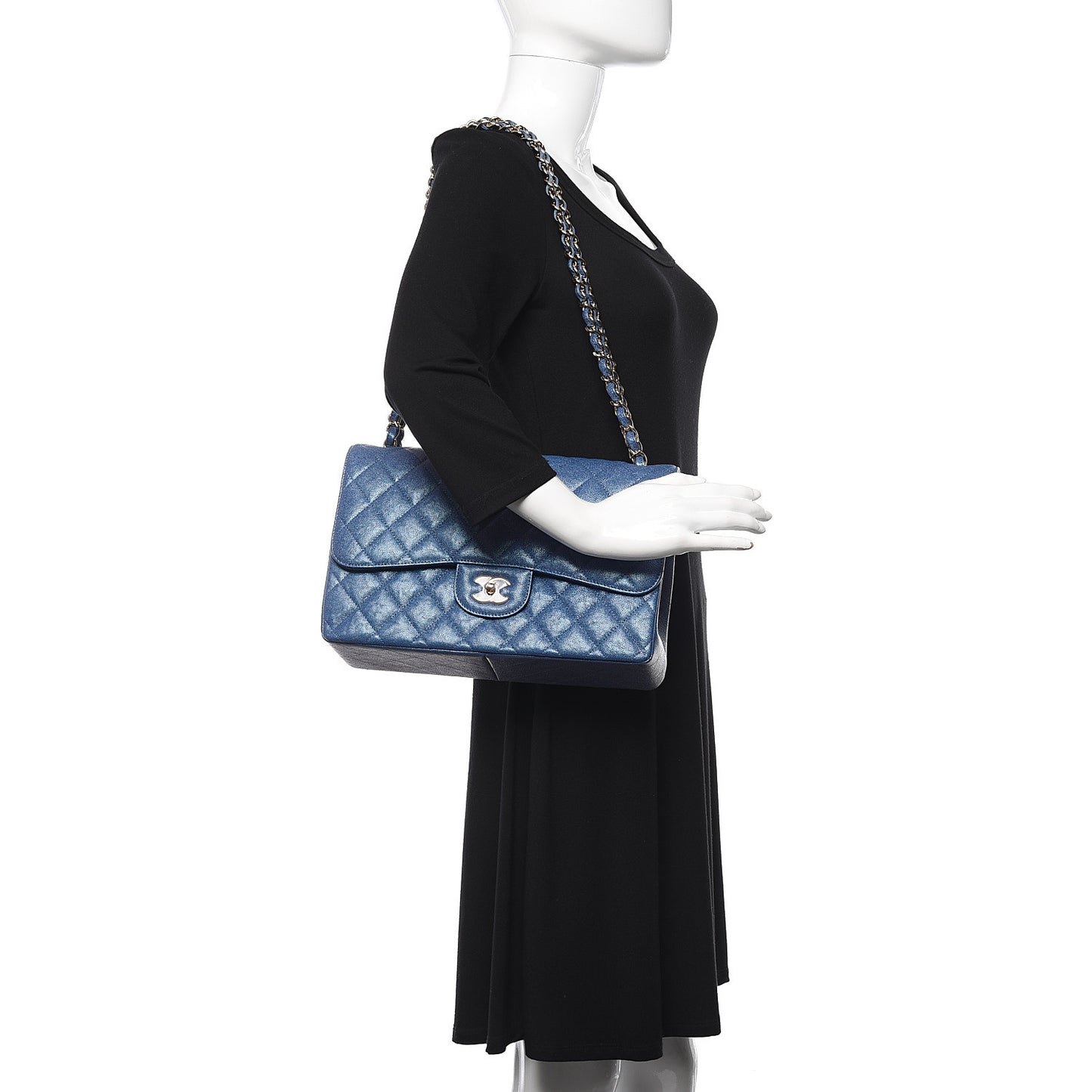 Iridescent Caviar Quilted Jumbo Double Flap Dark Blue