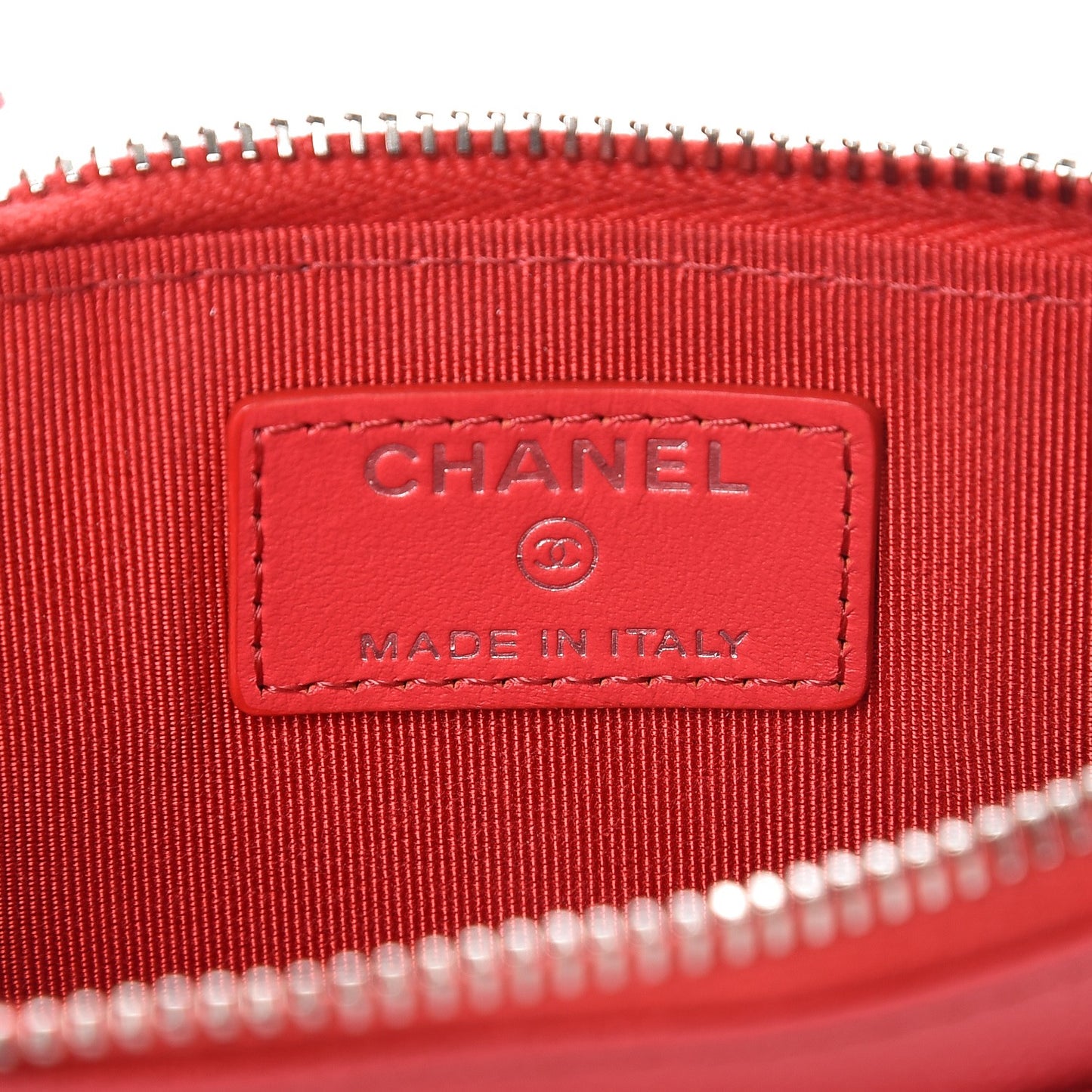 Caviar Chevron Quilted Zip Pouch Red
