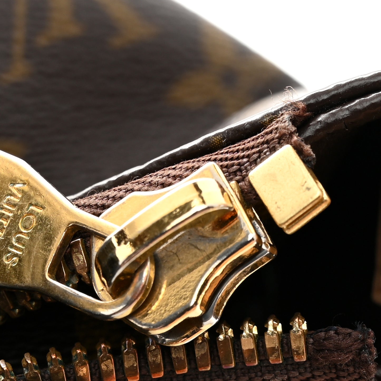 Monogram Sully PM
