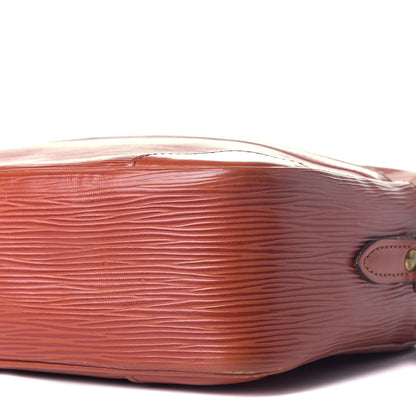 Louis Vuitton Epi Trocadero 24 Kenyan Fawn 8 of 10