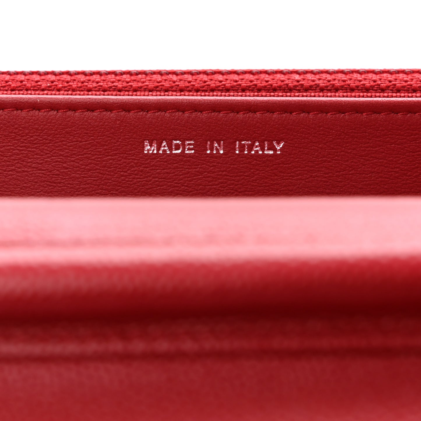 Caviar Quilted Wallet on Chain WOC Red