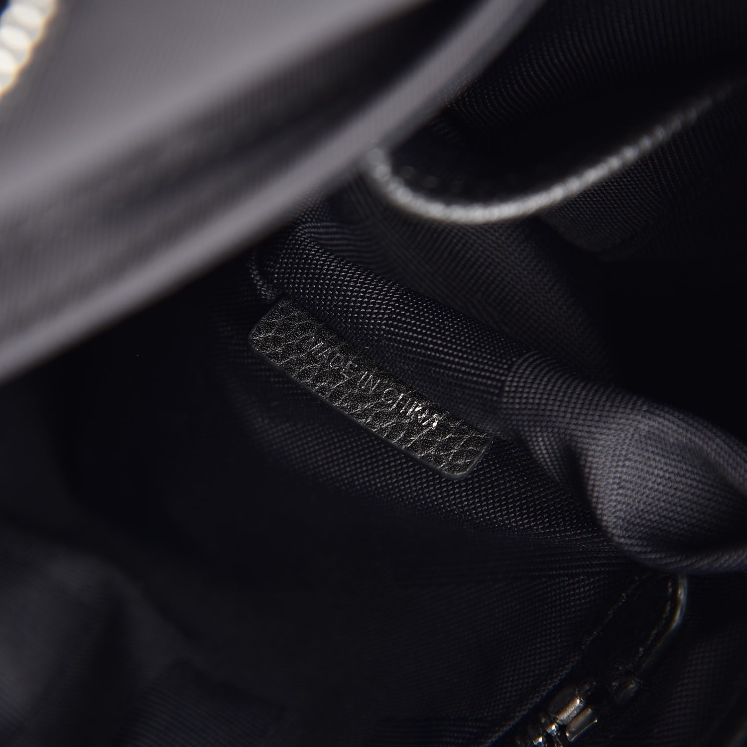 Burberry Grainy Calfskin Medium Wilbury Messenger Black 7 of 9