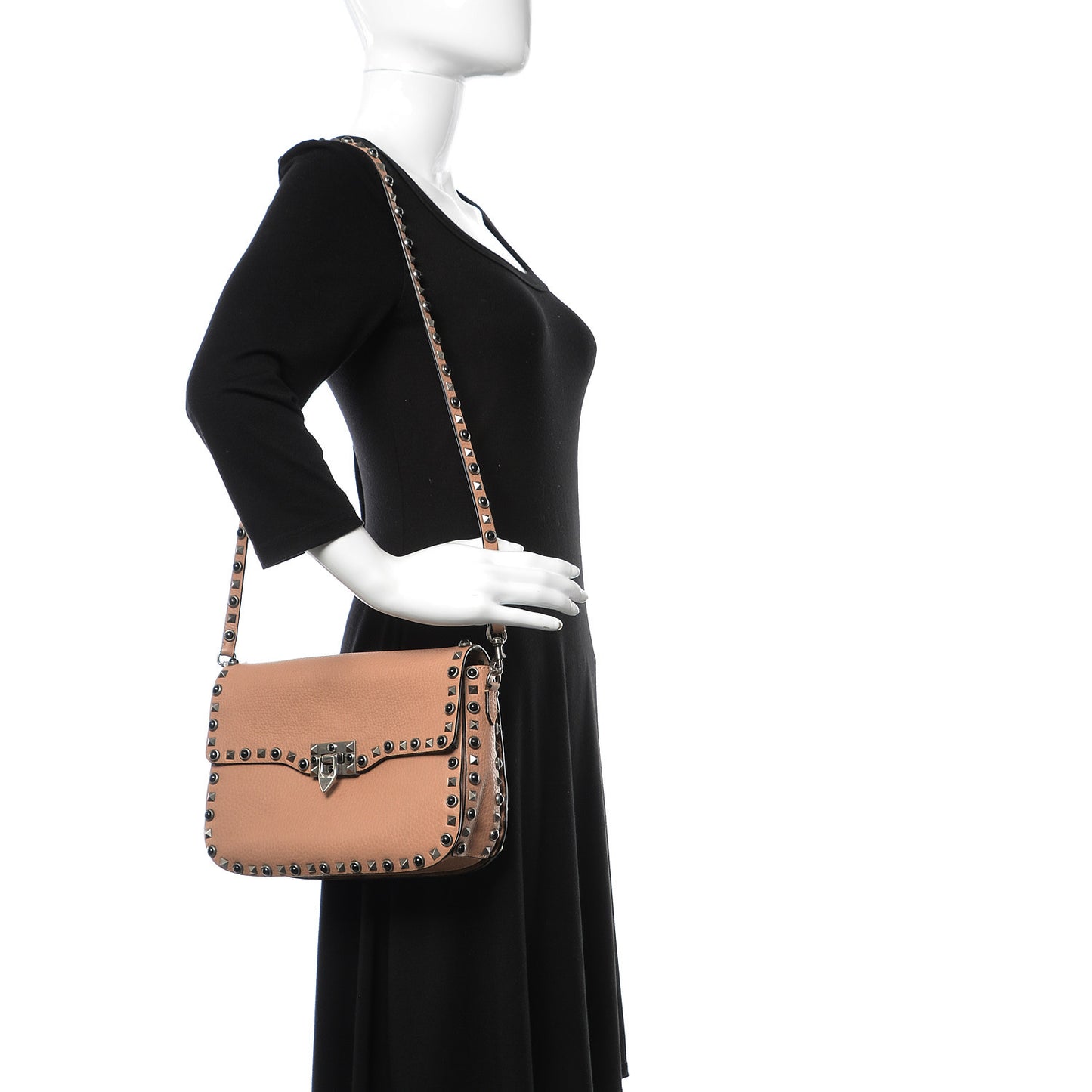 Pebbled Calfskin Medium Rockstud Rolling Flap Saddle Bag Soft Noisette