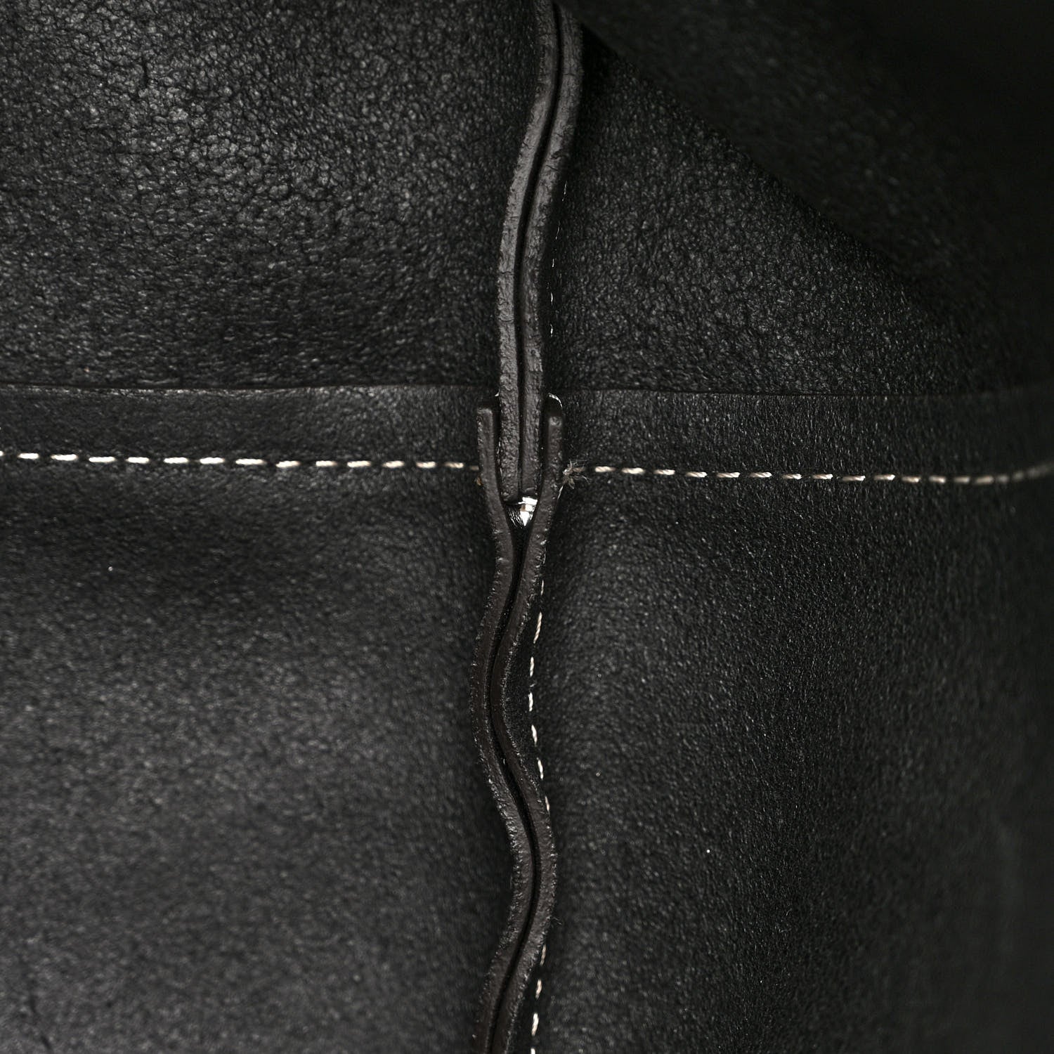 Chloe Small Grain Smooth Calfskin Medium Darryl Tote Black 7 of 13