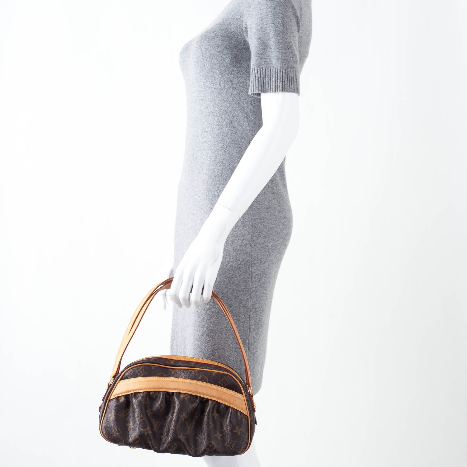 Louis Vuitton Monogram Klara 2 of 10