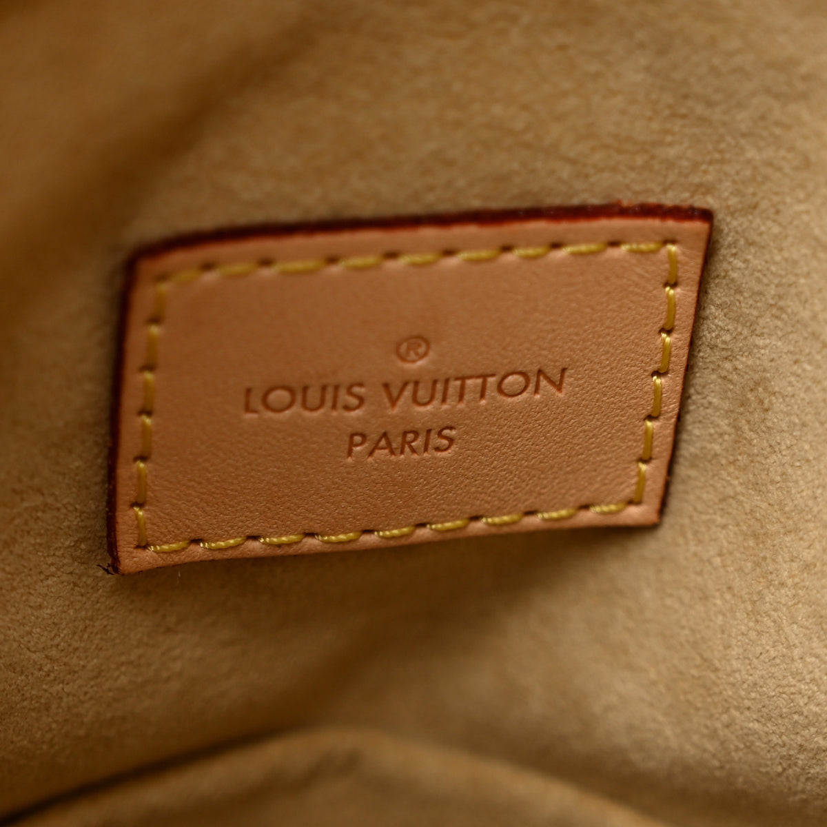 Louis Vuitton Damier Azur Artsy MM 6 of 13