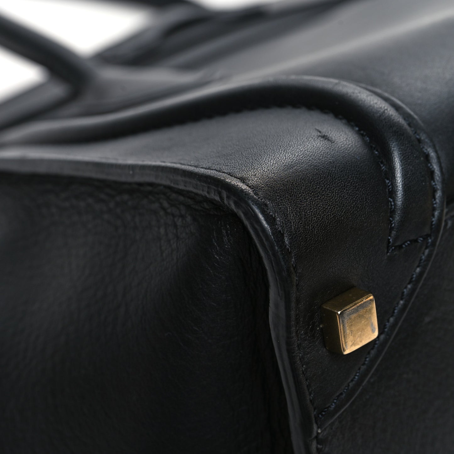 Smooth Calfskin Shoulder Luggage Black