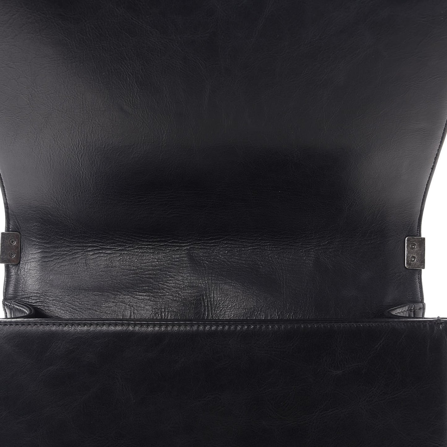 Calfskin Embossed Stitch Large Boy Flap Black
