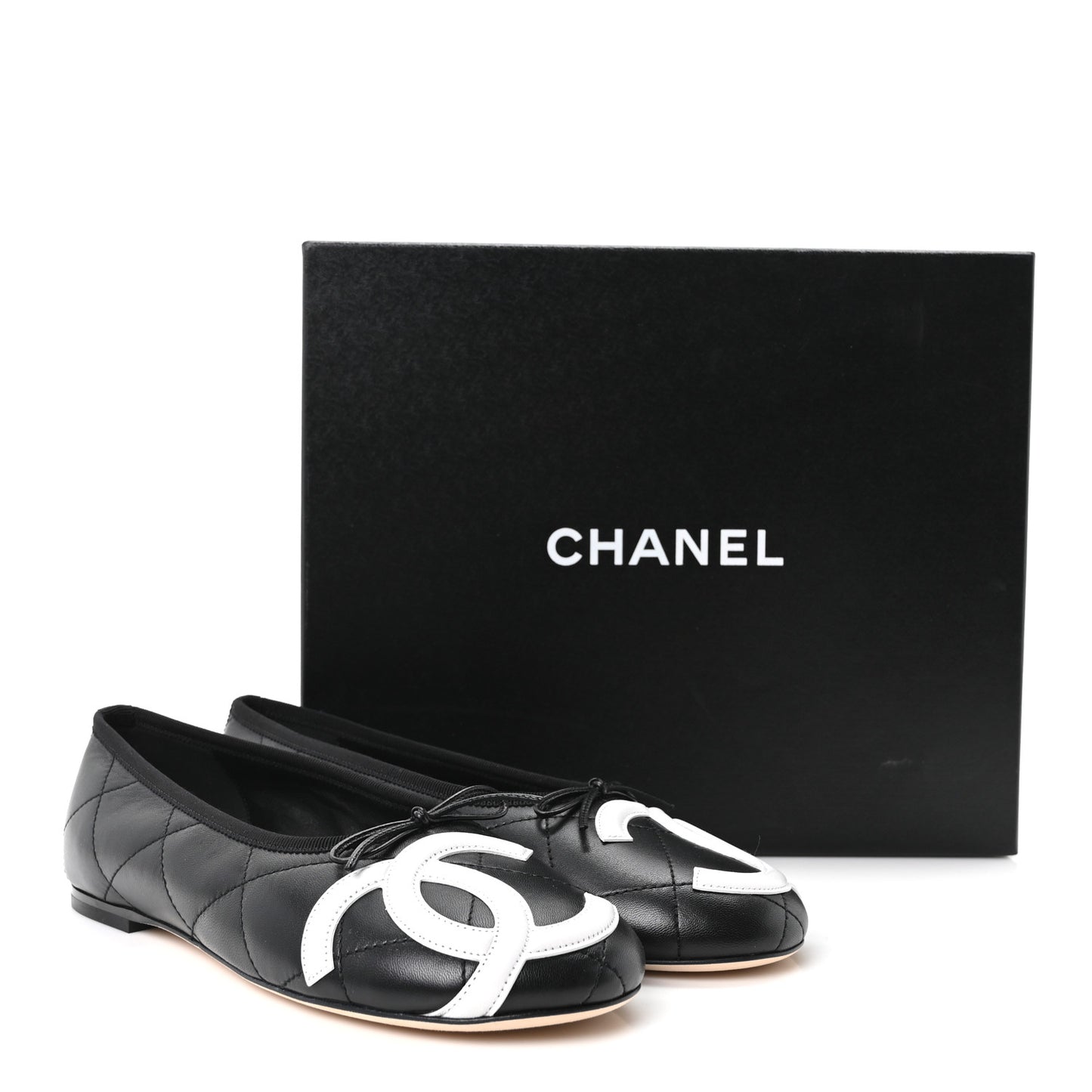 Lambskin Quilted CC Cambon Ballet Flats 39 Black White