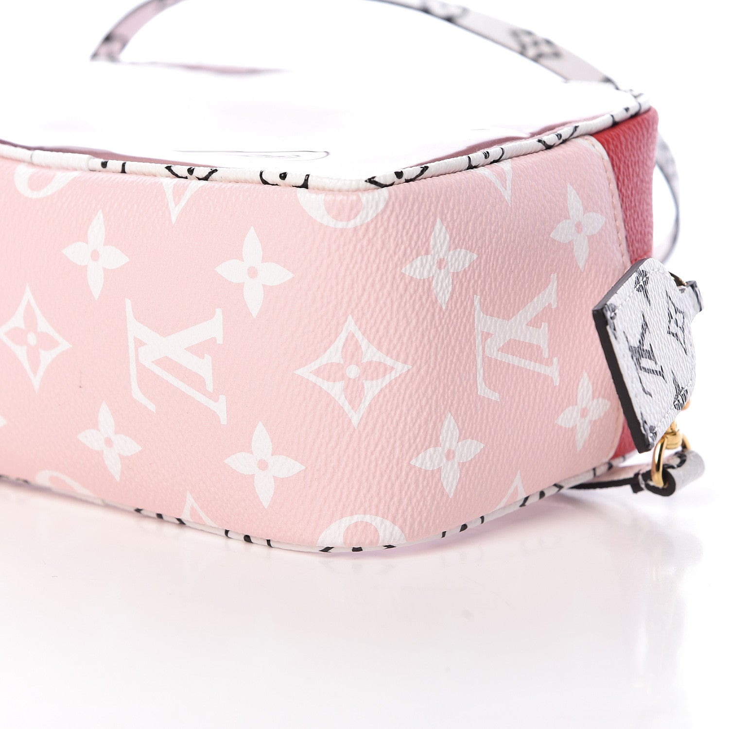 Louis Vuitton Monogram Giant Beach Pouch Rouge 9 of 9