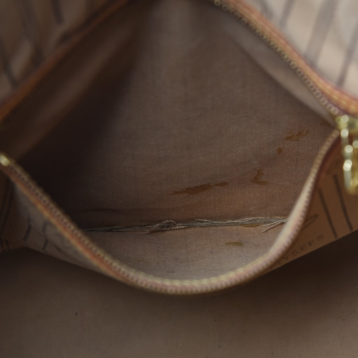Louis Vuitton Monogram Neverfull MM 24 of 24