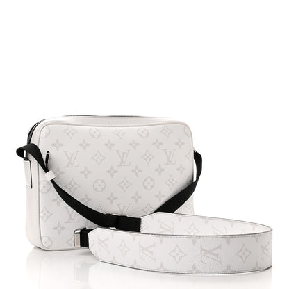 Louis Vuitton Taigarama Outdoor Messenger Antartica 3 of 9