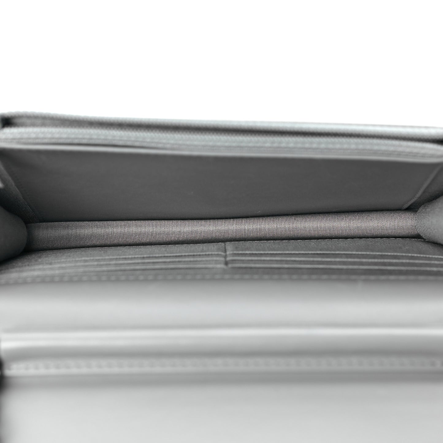Calfskin Chain 20s Signe Wallet on Chain WOC Grey