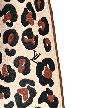Louis Vuitton Empreinte Monogram Giant Wild At Heart Onthego MM Caramel 11 of 11