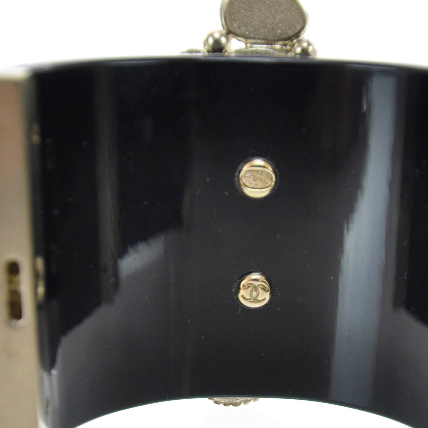 Resin Crystal Cabochon Cuff Black