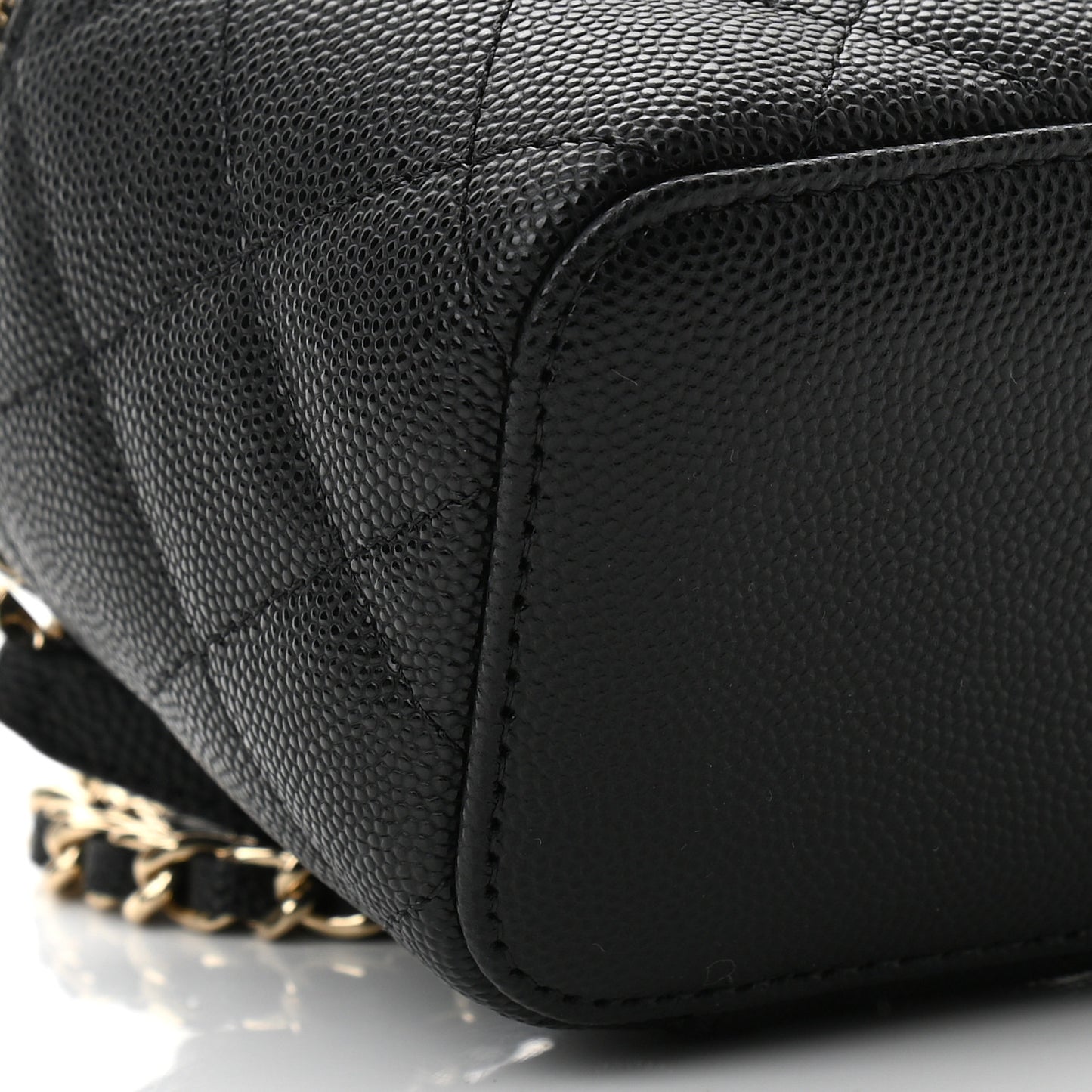 Caviar Quilted Mini Vanity Case With Chain Black