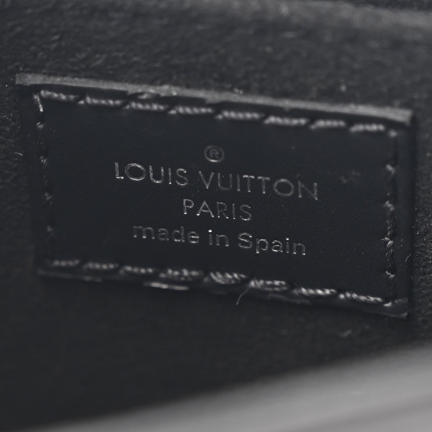 Louis Vuitton Epi Petit Sac Plat Black 6 of 10
