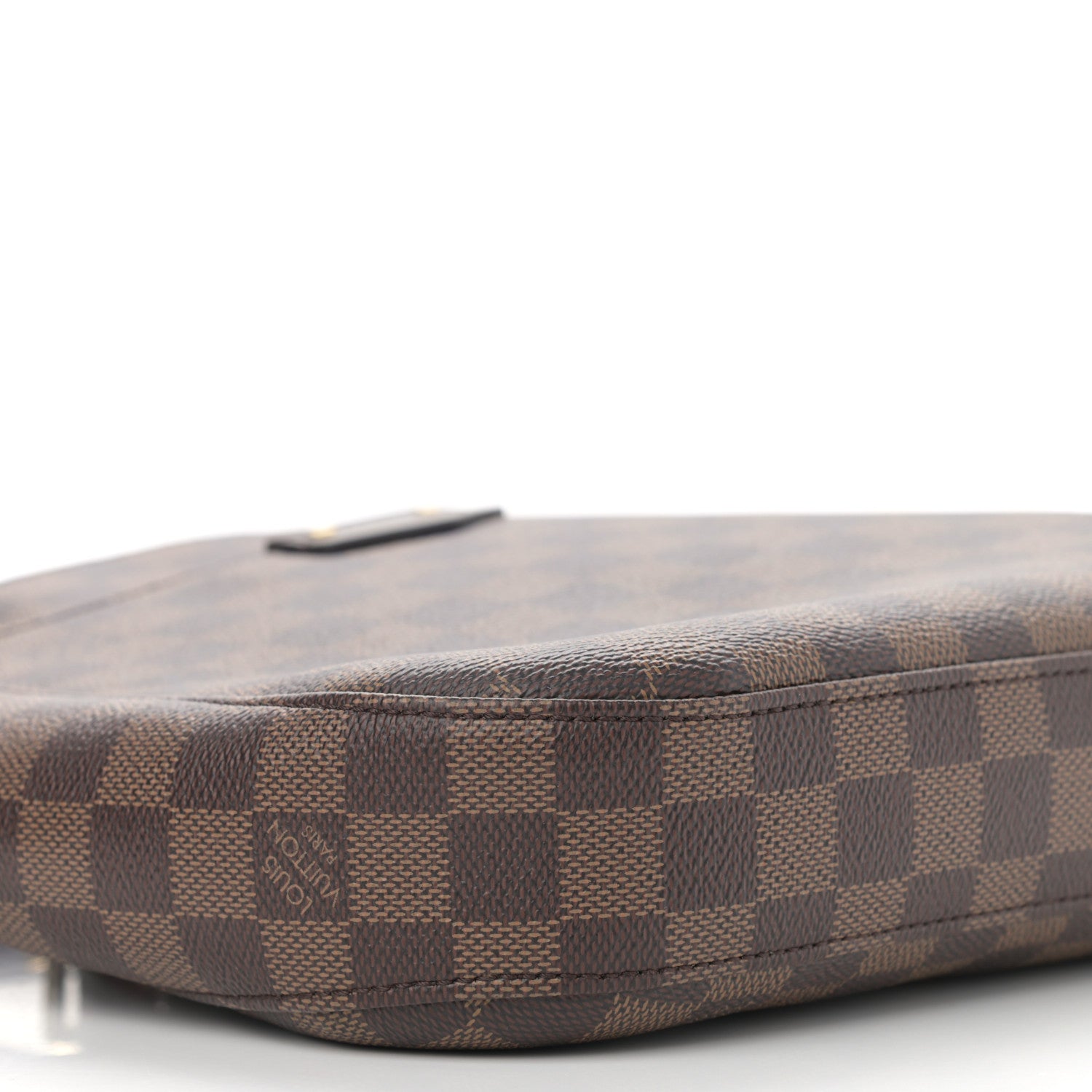 Louis Vuitton Damier Ebene South Bank Besace 10 of 12