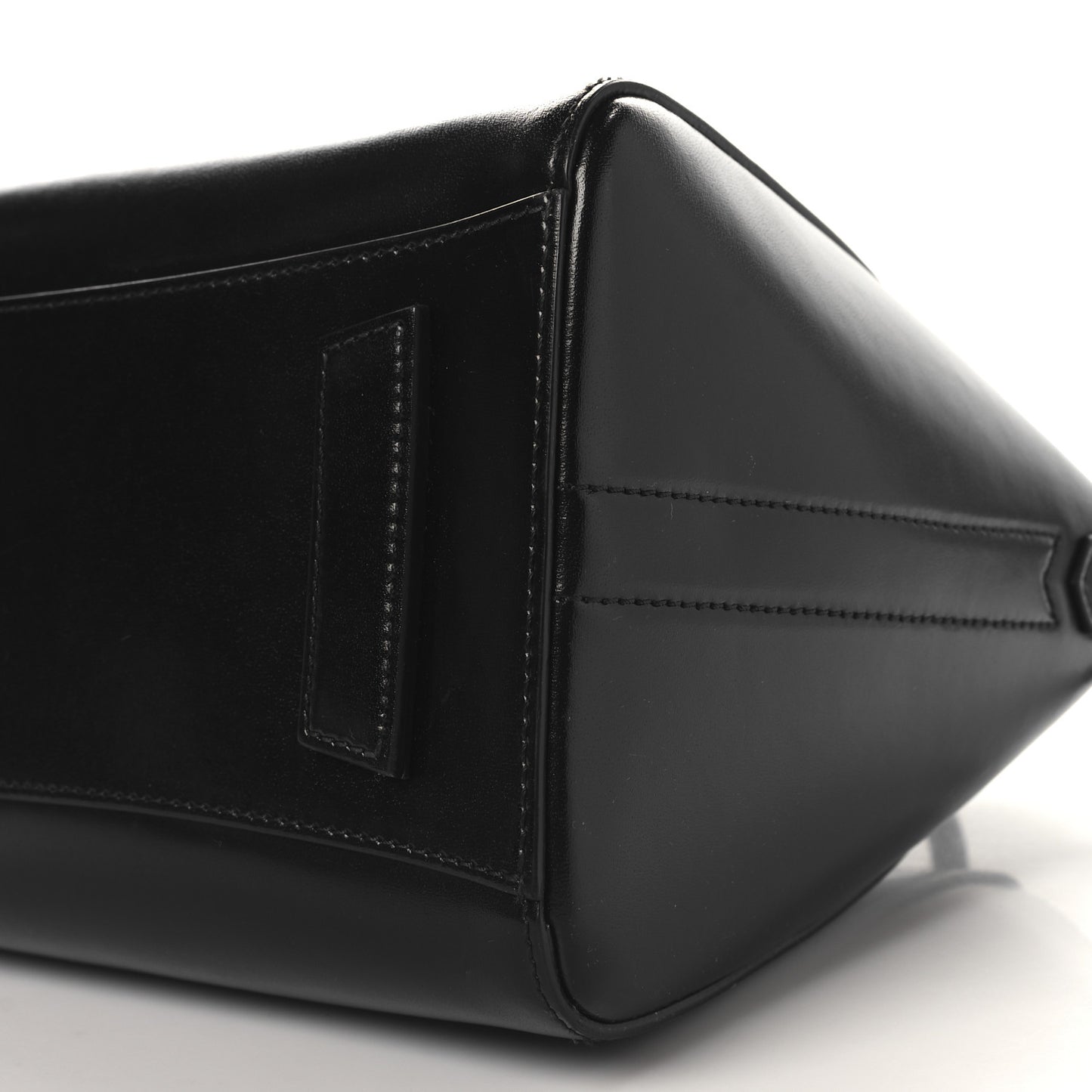 Shiny Lord Calfskin Small Antigona Black