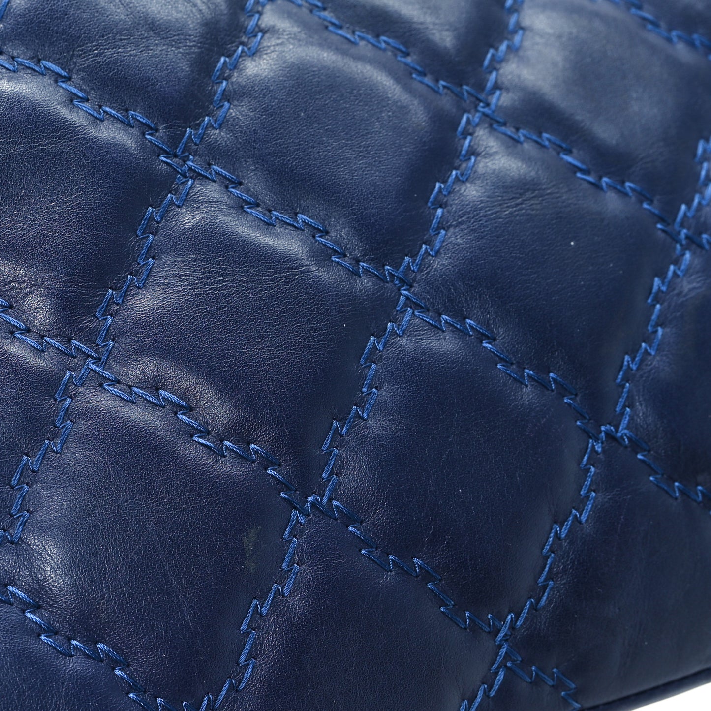 Calfskin Quilted Double Stitch Hamptons Clutch with Chain Blue