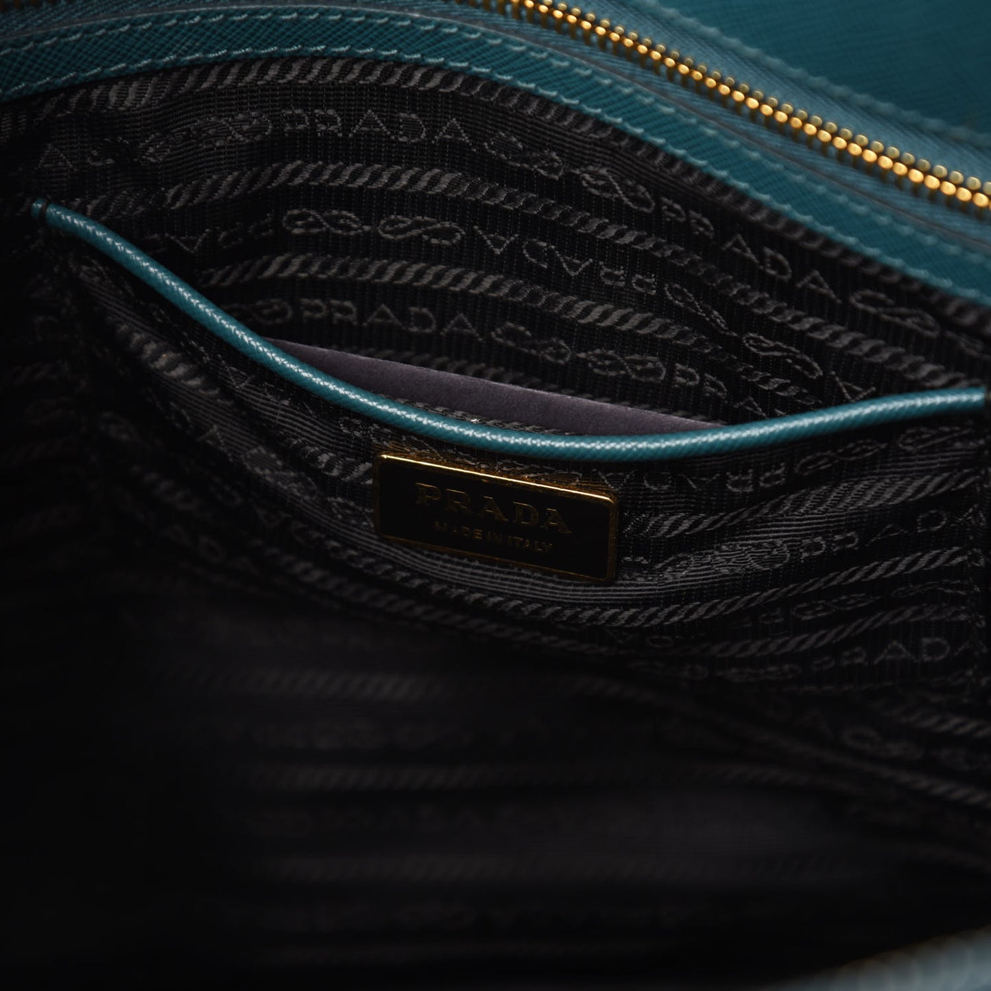 Saffiano Lux Large Galleria Double Zip Tote Ottanio