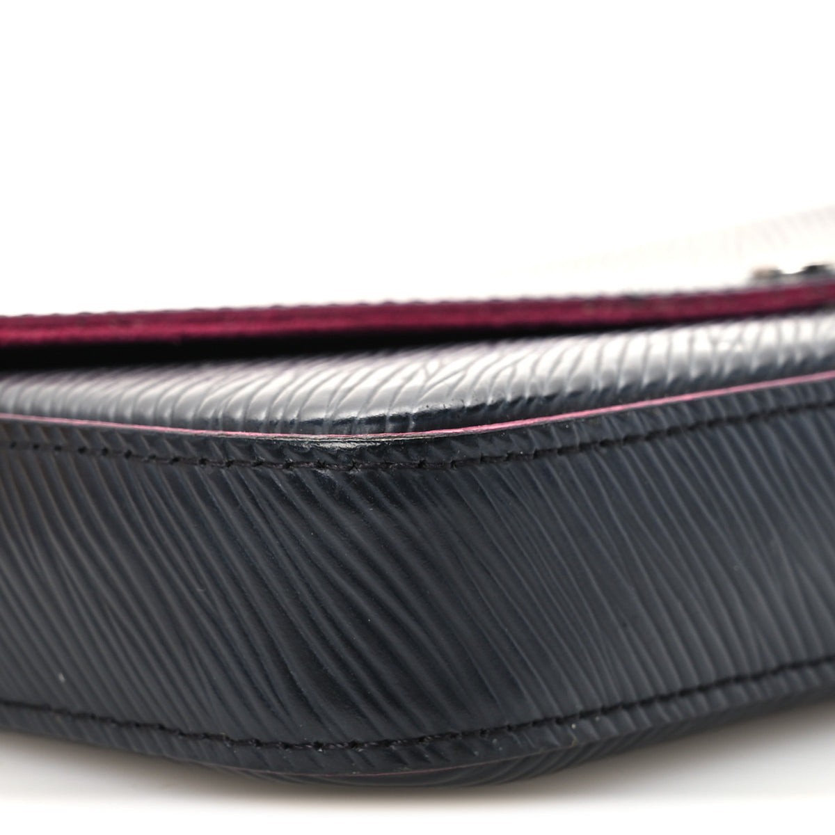 Epi Pochette Felicie Black Hot Pink