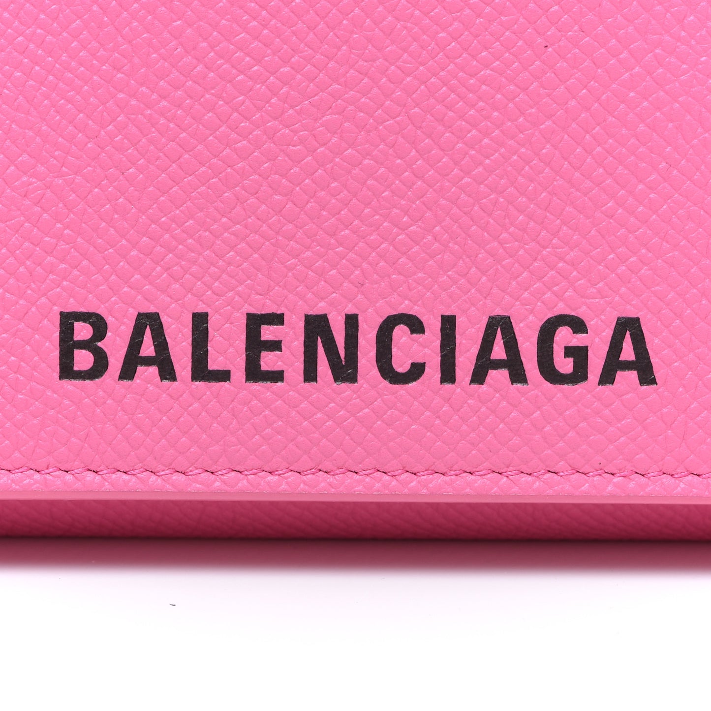 Signature Grained Calfskin Logo Ville Wallet on Chain Bubble Gum Black