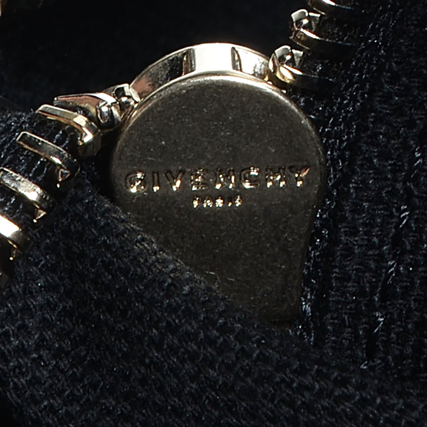 Shiny Lord Calfskin Medium Antigona Black