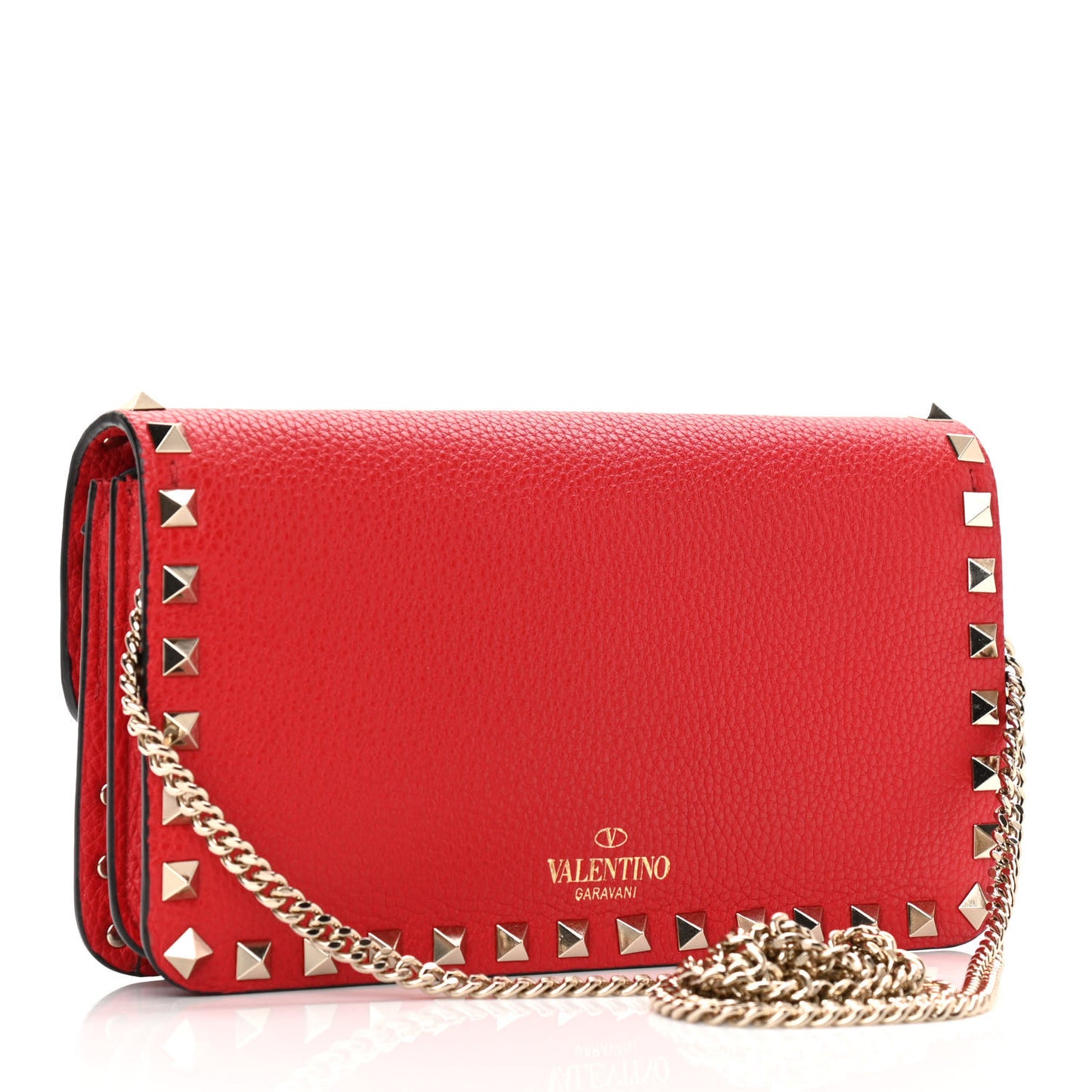 Pebbled Calfskin Rockstud Flap Wallet On Chain Rouge Pur