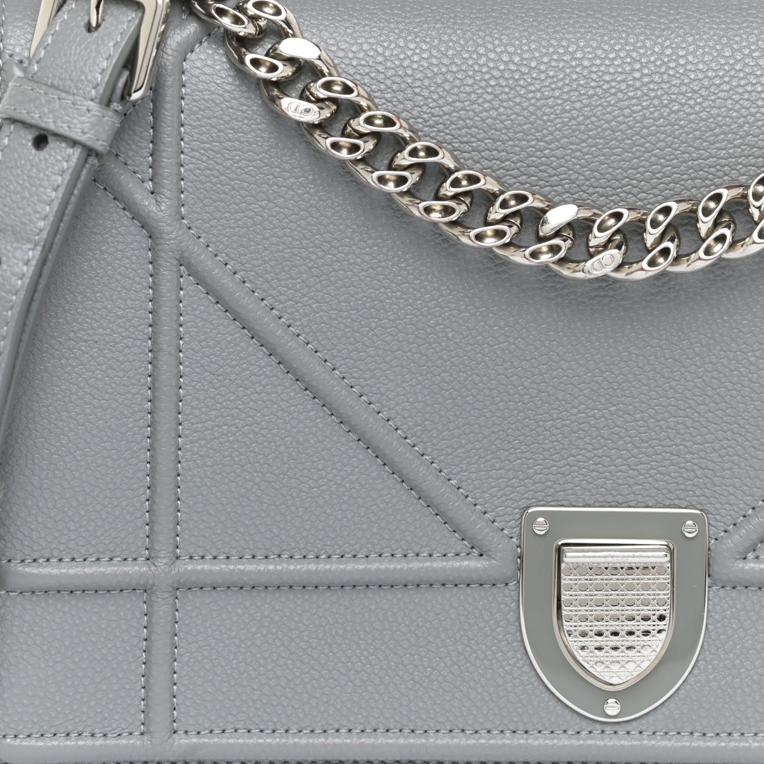 Christian Dior Grained Calfskin Medium Diorama Flap Bag Gris 13 of 14