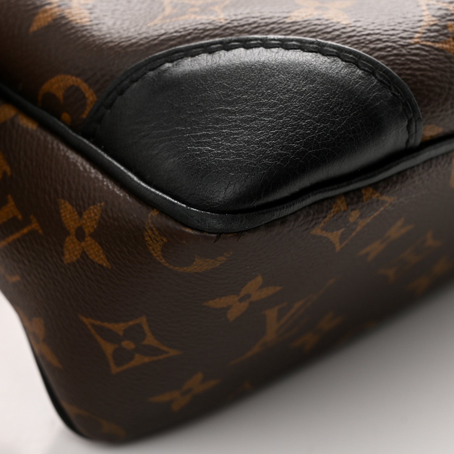 Louis Vuitton Monogram Odeon MM Black 10 of 13