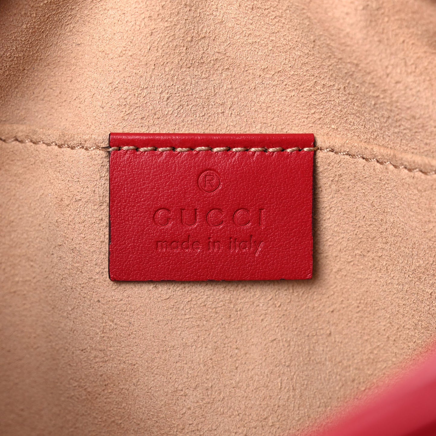 Calfskin Matelasse Mini GG Marmont Chain Shoulder Bag Hibiscus Red