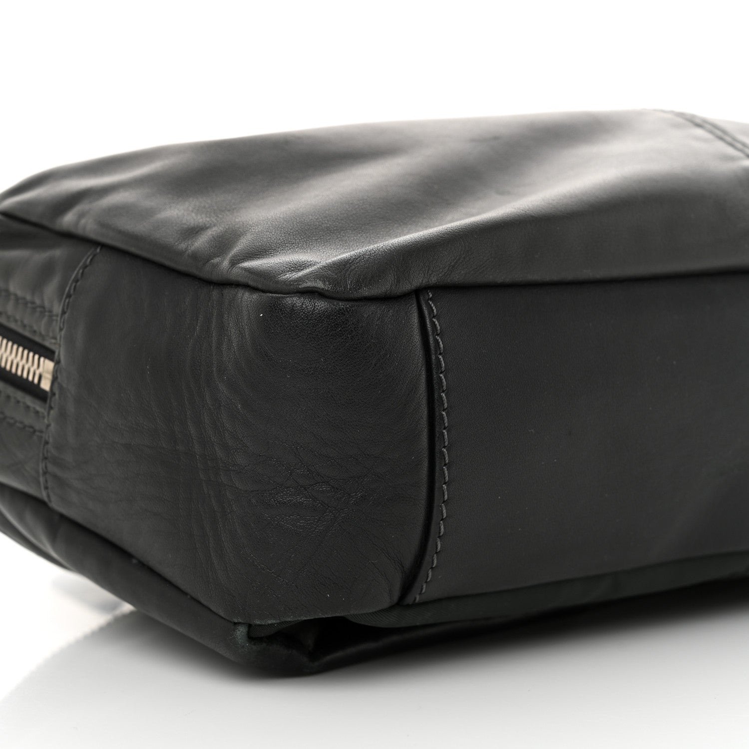 Louis Vuitton Calfskin Nylon V Line Bumbag Asphalt 9 of 12