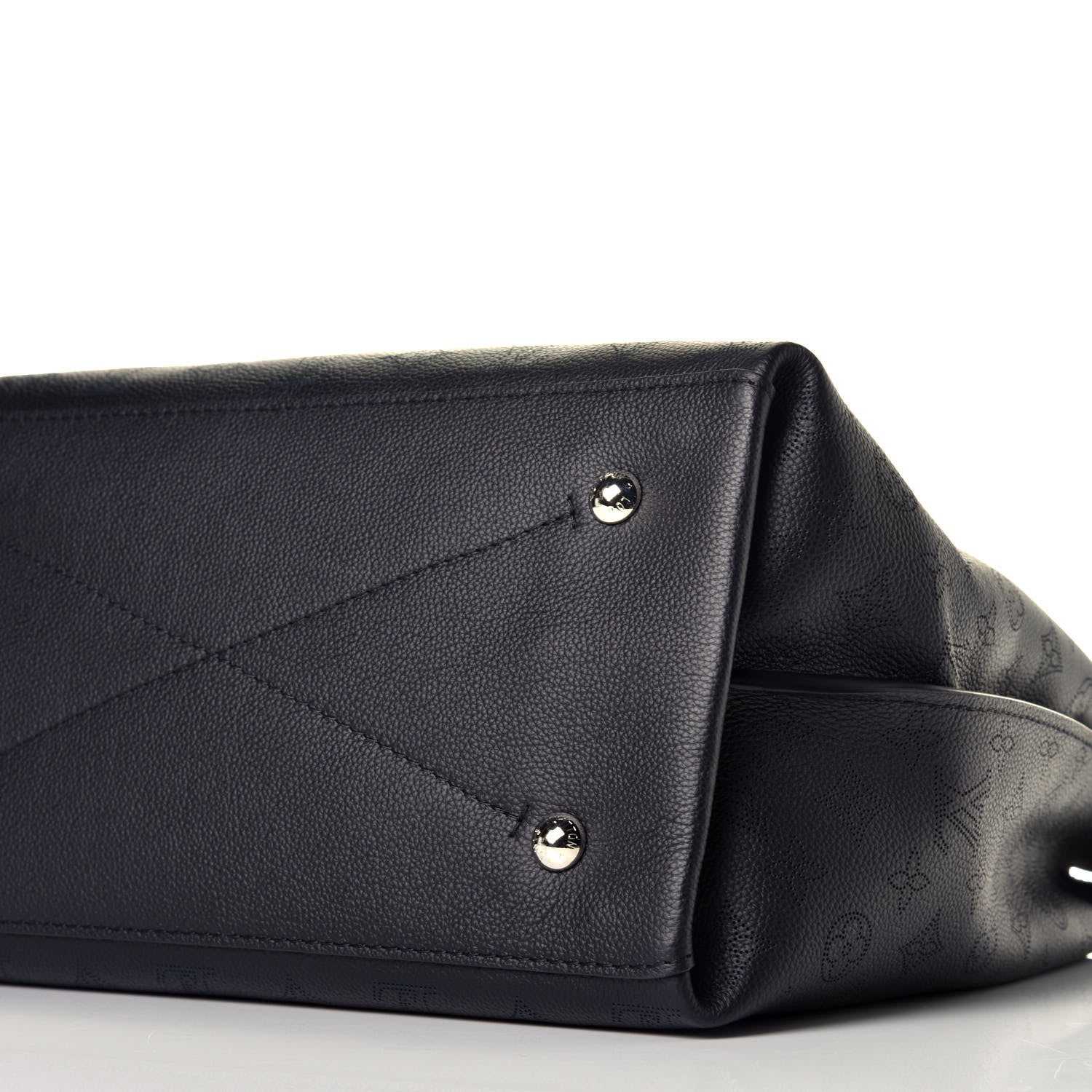 Louis Vuitton Mahina Carmel Hobo Black 8 of 10