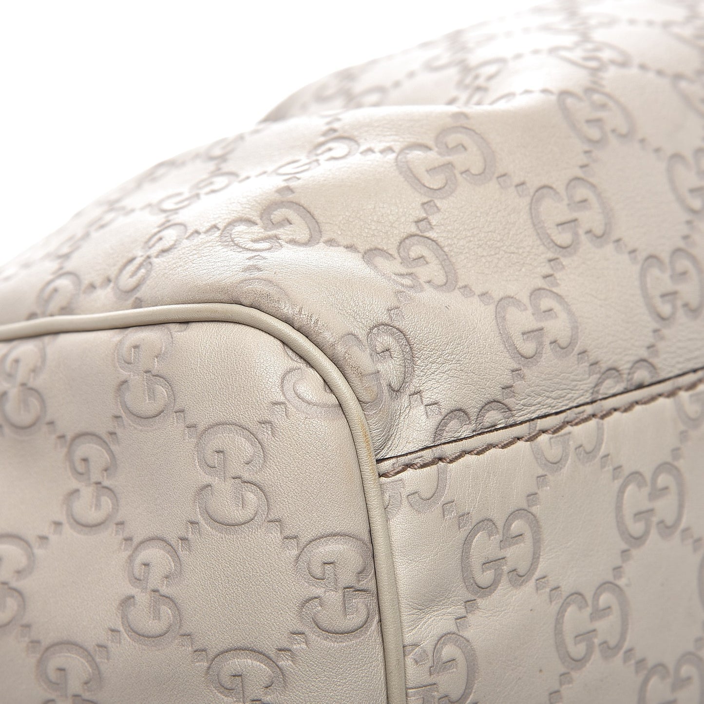 Guccissima Medium Sukey Tote Mystic White
